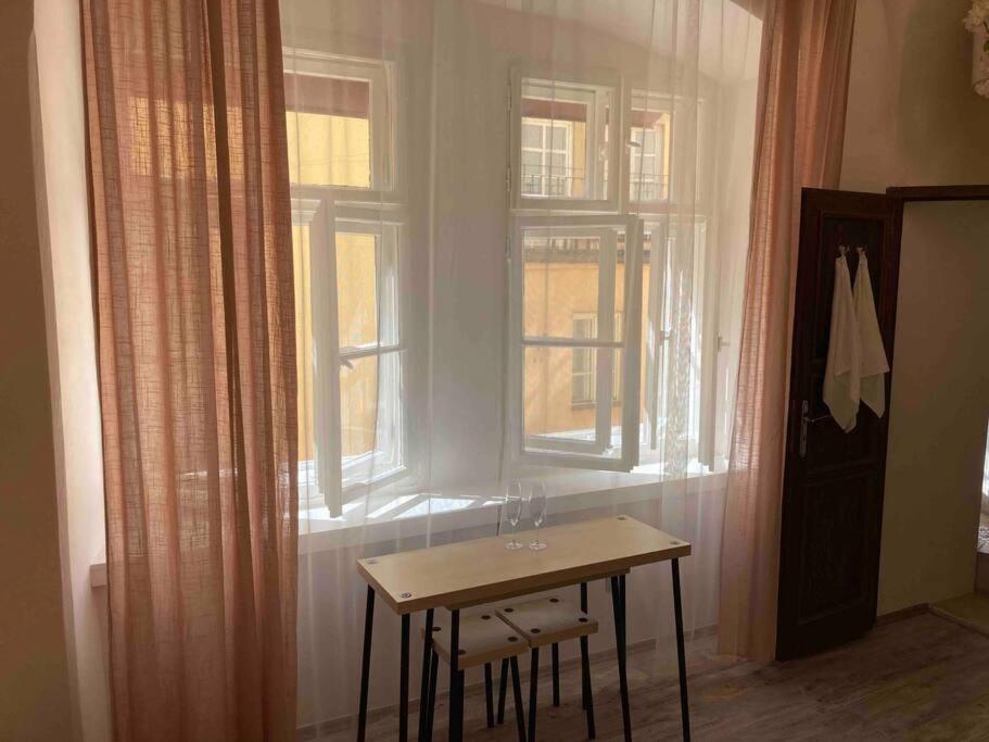 Studio In Gothic House, 50M To The Old Town Square Prague Luaran gambar